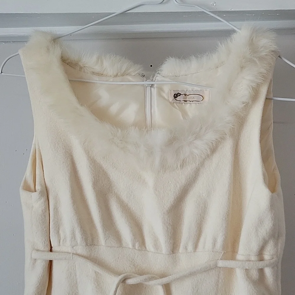 Liz Lisa Littles Girls Sz. 9 Dress White Soft Lined Holiday Formal Winter Cream - Picture 3 of 8